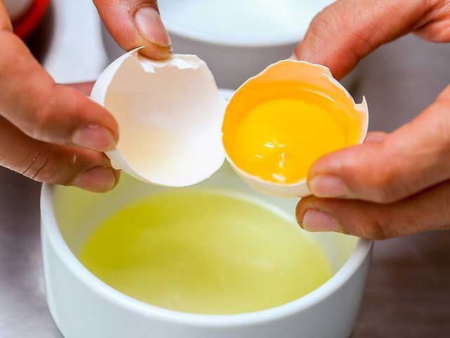 Egg Whites vs Egg Yolks - What’s Healthier