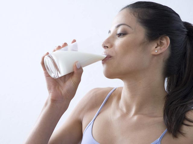 Skimmed Or Full-Fat Milk - Which Is Healthier?
