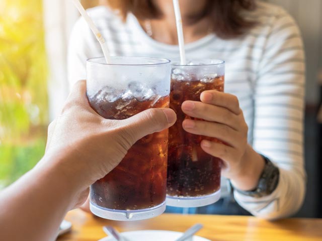 Does Drinking Carbonated Water Cause Weight Gain?